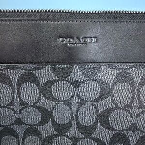 Coach Men's Black Signature Bag